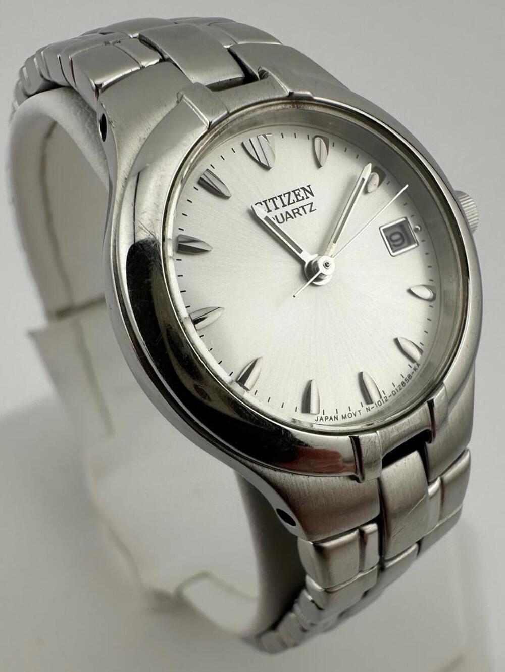 Citizen Quartz Watch Womens Silver Dial Stainless Steel Date 25mm Japan